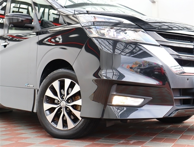 日産 セレナ ２．０ ハイウェイスター Ｖセレクション H30年 () 99