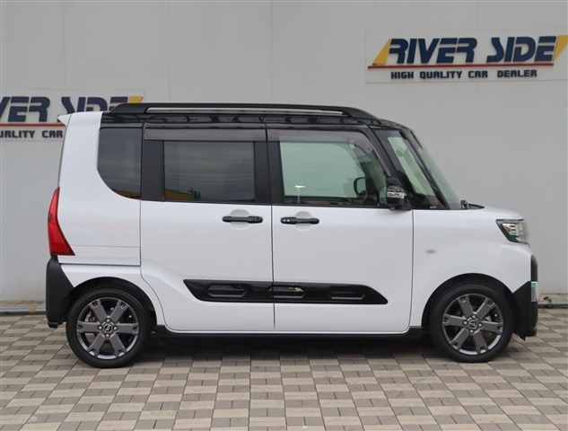 ダイハツ タント ６６０ ファンクロスターボ R5年 () 99