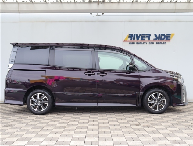 トヨタ ヴォクシー ２．０ ＺＳ H29年 () 99