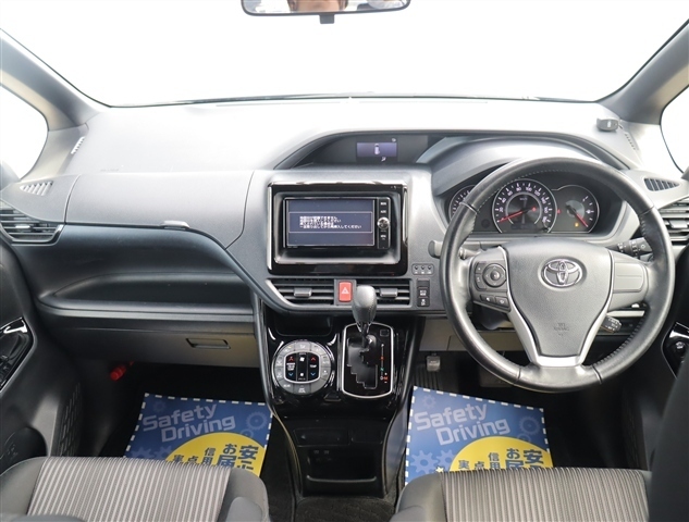 トヨタ ヴォクシー ２．０ ＺＳ H29年 () 99