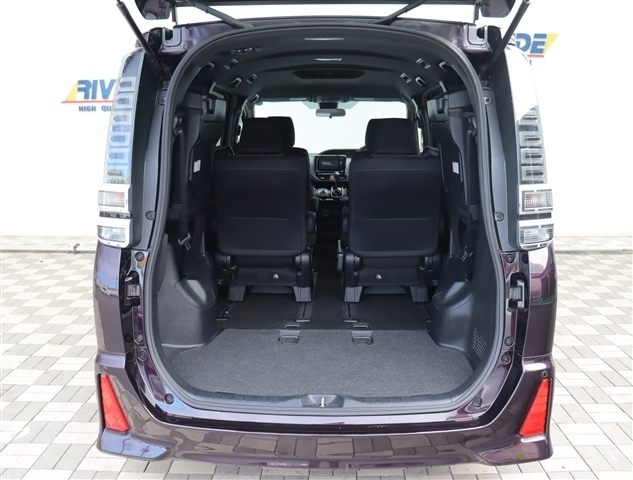 トヨタ ヴォクシー ２．０ ＺＳ H29年 () 99