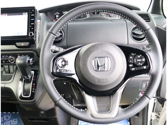 ホンダ Ｎ　ＢＯＸ カスタム ６６０ Ｌ ターボ スタイルプラス ブラック R4年 (関東) 99