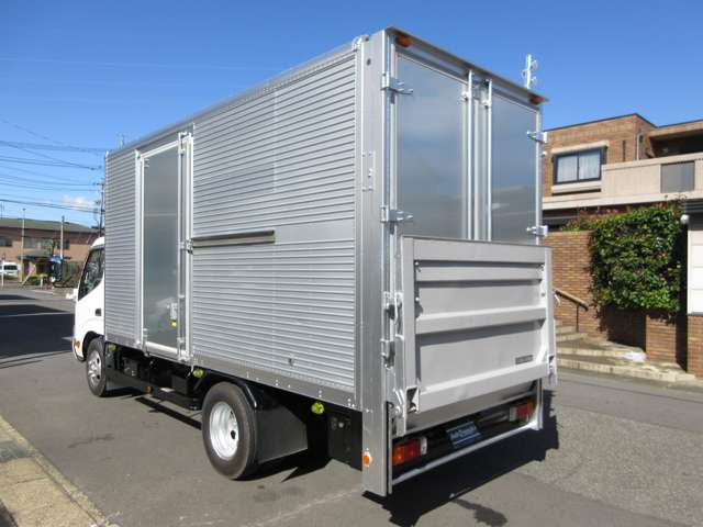 日野自動車 デュトロ アルミバン H23年 (東海) 99