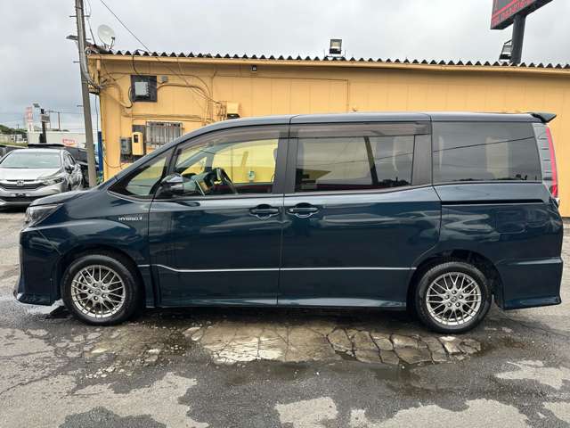 トヨタ ノア １．８ ハイブリッド ＳＩ H29年 () 99