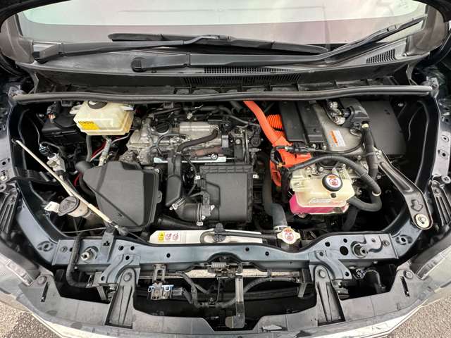 トヨタ ノア １．８ ハイブリッド ＳＩ H29年 () 99