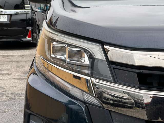 トヨタ ノア １．８ ハイブリッド ＳＩ H29年 () 99