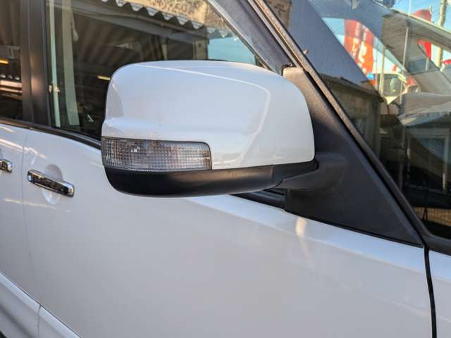 日産 セレナ ２．０ ハイウェイスター Ｓ－ＨＹＢＲＩＤ Ｖセレクション H25年 (関東) 99