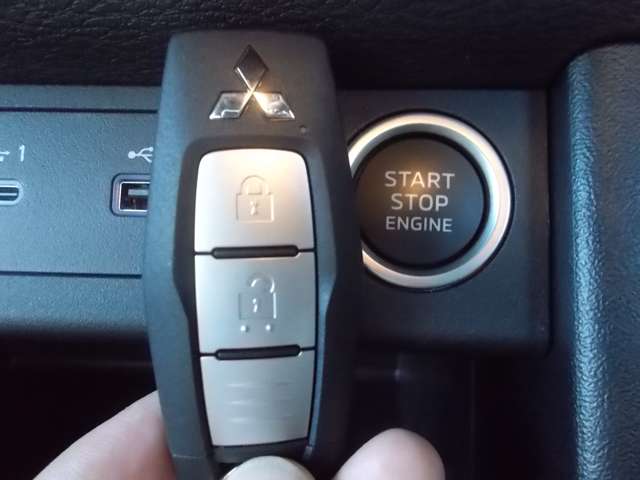 三菱 トライトン ２．４ ＧＳＲ ディーゼルターボ ４ＷＤ R6年 () 99