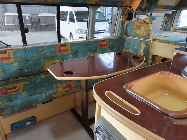 トヨタ ハイエースバン キャンピングカー H18年 (関東) 99