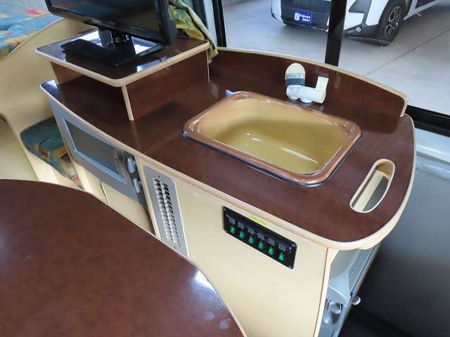 トヨタ ハイエースバン キャンピングカー H18年 (関東) 99