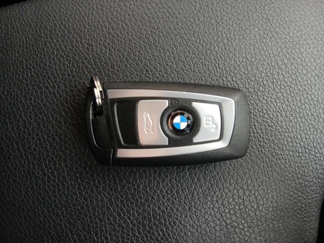 ＢＭＷ ３シリーズ ３２０ｄ　ラグジュアリー H29年 (近畿) 99