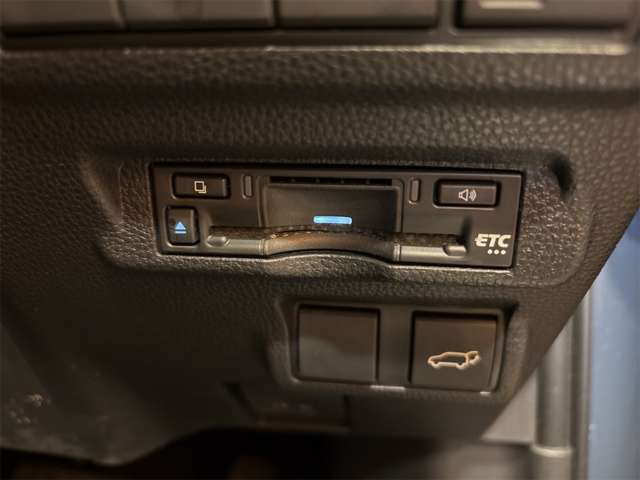 トヨタ カローラクロス ２．０ Ｚ R7年 () 99