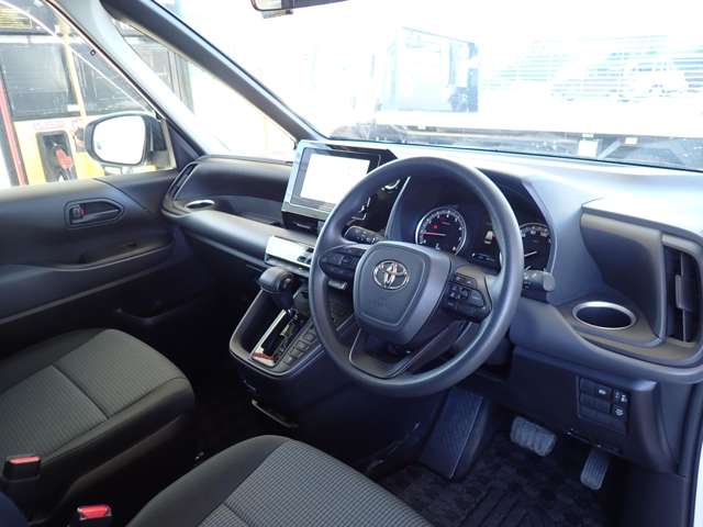トヨタ ノア ２．０ Ｘ R5年 (関東) 99