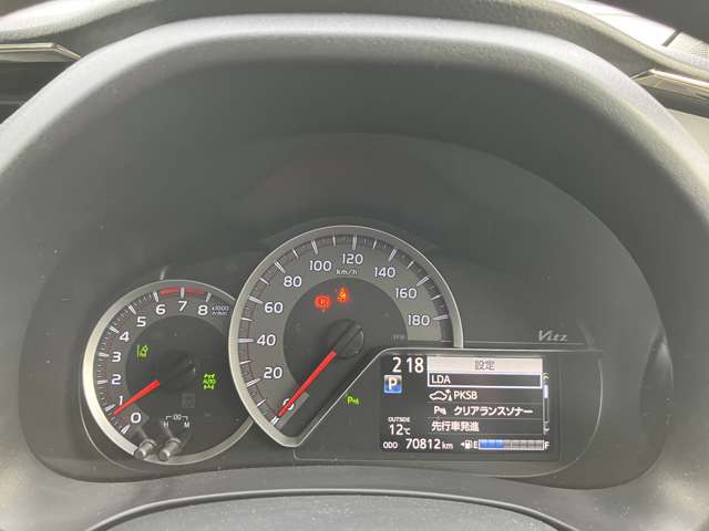 トヨタ ヴィッツ １．３ ジュエラ ４ＷＤ R1年 () 99