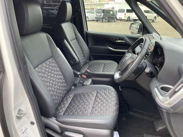 トヨタ ヴォクシー ２．０ Ｓ－Ｚ R4年 (東北) 99