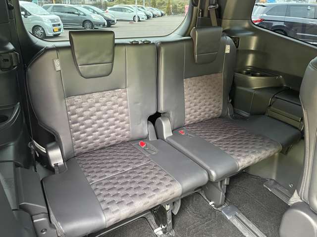 トヨタ ヴォクシー ２．０ Ｓ－Ｚ R4年 (東北) 99