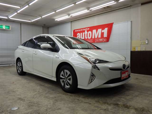 トヨタ プリウス １．８ Ａ Ｅ－ＦＯＵＲ ４ＷＤ H30年 (東北) 99