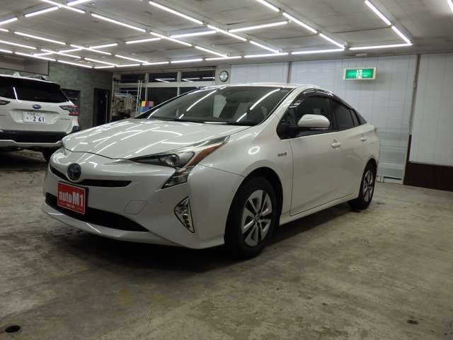 トヨタ プリウス １．８ Ａ Ｅ－ＦＯＵＲ ４ＷＤ H30年 (東北) 99