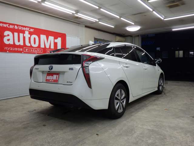 トヨタ プリウス １．８ Ａ Ｅ－ＦＯＵＲ ４ＷＤ H30年 (東北) 99