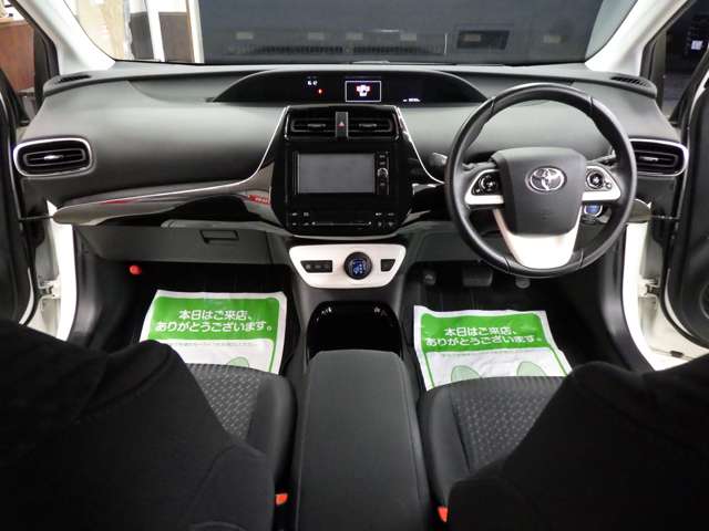 トヨタ プリウス １．８ Ａ Ｅ－ＦＯＵＲ ４ＷＤ H30年 (東北) 99