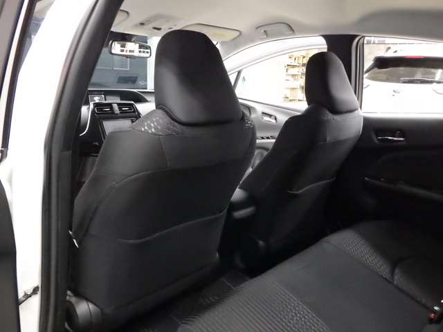 トヨタ プリウス １．８ Ａ Ｅ－ＦＯＵＲ ４ＷＤ H30年 (東北) 99