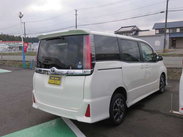 トヨタ ノア ２．０ ＳＩ ４ＷＤ H29年 (東北) 99