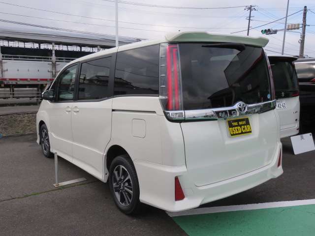 トヨタ ノア ２．０ ＳＩ ４ＷＤ H29年 (東北) 99
