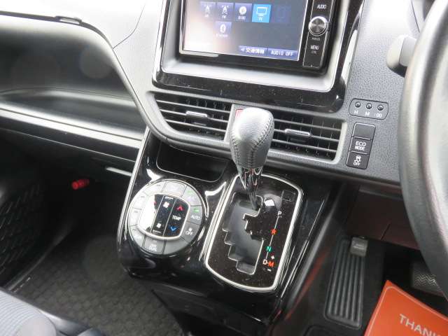 トヨタ ノア ２．０ ＳＩ ４ＷＤ H29年 (東北) 99