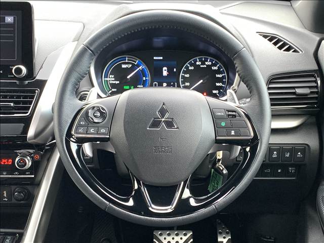 三菱 エクリプス　クロス　ＰＨＥＶ ＰＨＥＶ ２．４ Ｐ ４ＷＤ R6年 (関東) 99