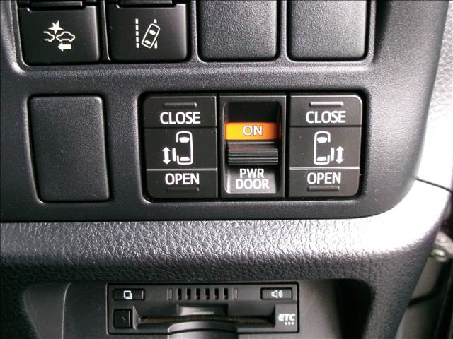 トヨタ ヴォクシー ２．０ ＺＳ 煌 H30年 (関東) 99