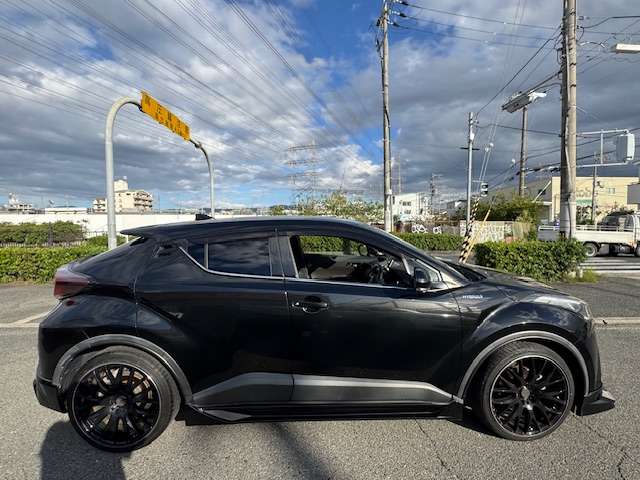 トヨタ Ｃ−ＨＲ ハイブリッド １．８ Ｇ H29年 (近畿) 99
