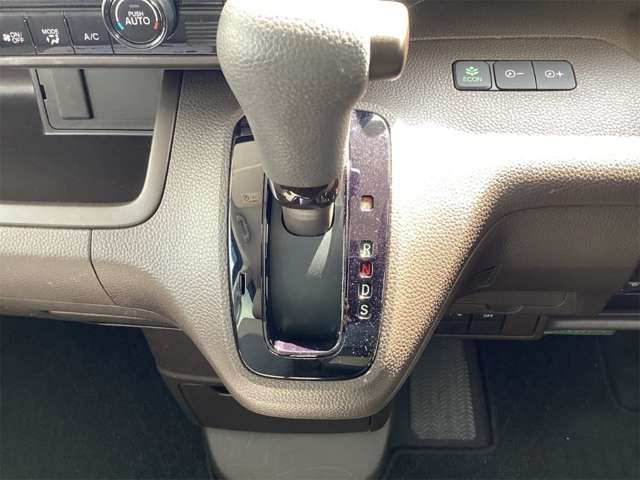 ホンダ Ｎ　ＢＯＸ ６６０ Ｇ R3年 (近畿) 99