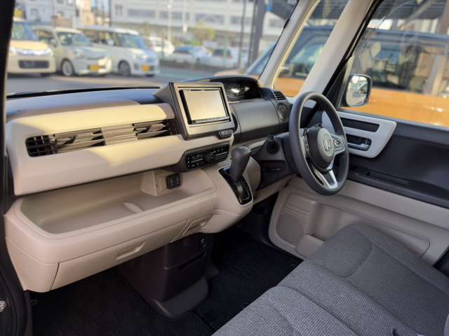 ホンダ Ｎ　ＢＯＸ ６６０ Ｇ Ｌ ホンダセンシング H29年 (近畿) 99