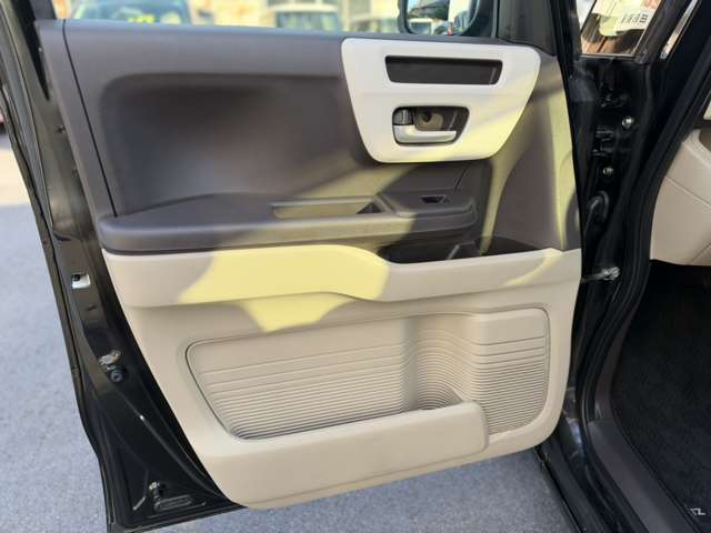 ホンダ Ｎ　ＢＯＸ ６６０ Ｇ Ｌ ホンダセンシング H29年 (近畿) 99