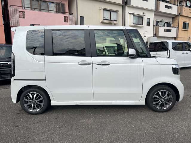 ホンダ Ｎ　ＢＯＸ カスタム ６６０ R8年 () 99