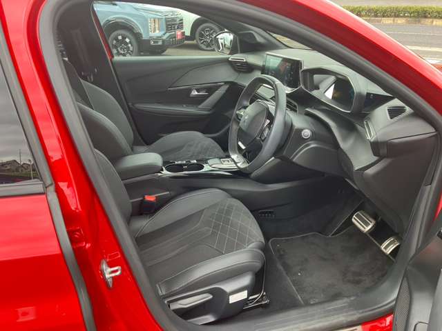 プジョー ｅ−２０８ ＧＴ R4年 (中国) 99