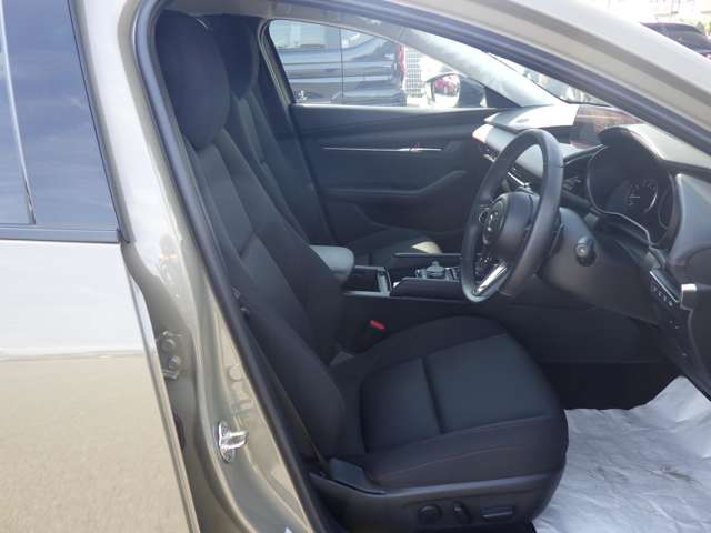マツダ ＭＡＺＤＡ３　セダン ２．０ ２０Ｓ ブラック セレクション R7年 (関東) 99