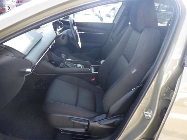 マツダ ＭＡＺＤＡ３　セダン ２．０ ２０Ｓ ブラック セレクション R7年 (関東) 99