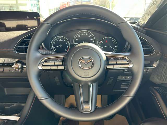 マツダ ＭＡＺＤＡ３　ファストバック ２．０ ２０Ｓ レトロスポーツエディション R8年 (関東) 99