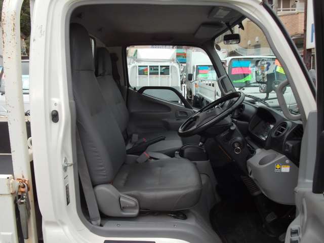 日野自動車 デュトロ ２０００キロ積ミ R1年 (関東) 99