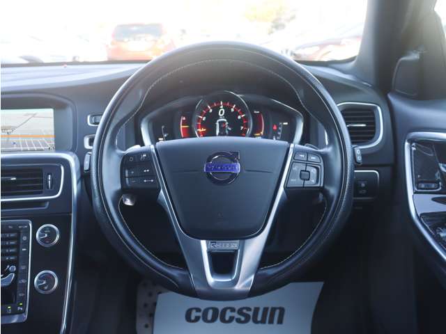 ボルボ Ｖ６０ Ｔ５　Ｒデザイン H27年 (東海) 99