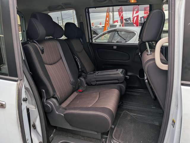 日産 セレナ ２．０ ハイウェイスター Ｇ Ｓ－ＨＹＢＲＩＤ アドバンストセーフティ パッケージ H26年 () 99