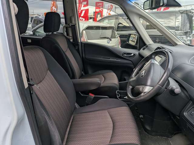 日産 セレナ ２．０ ハイウェイスター Ｇ Ｓ－ＨＹＢＲＩＤ アドバンストセーフティ パッケージ H26年 () 99
