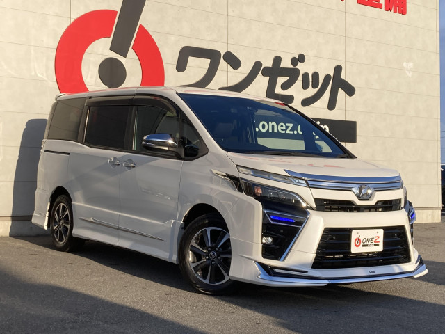トヨタ ヴォクシー ２．０ ＺＳ 煌ＩＩ R2年 () 99
