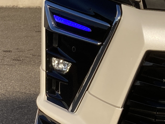 トヨタ ヴォクシー ２．０ ＺＳ 煌ＩＩ R2年 () 99