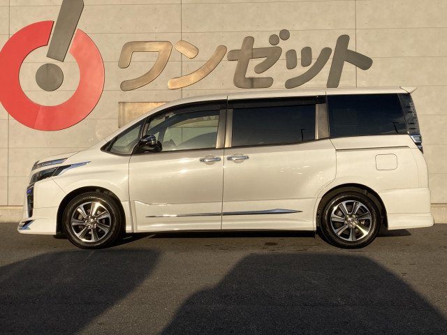 トヨタ ヴォクシー ２．０ ＺＳ 煌ＩＩ R2年 () 99