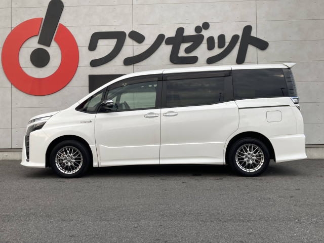 トヨタ ヴォクシー １．８ ハイブリッド ＺＳ 煌ＩＩ R1年 () 99