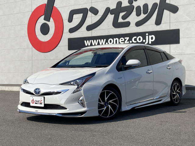 トヨタ プリウス １．８ Ａ ツーリングセレクション H29年 (四国) 99