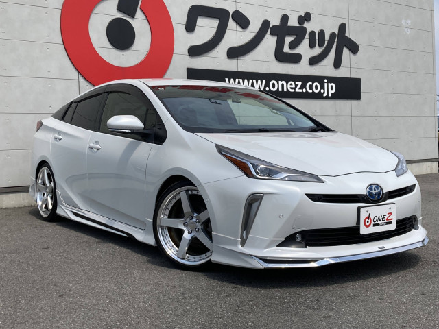トヨタ プリウス １．８ Ａ ツーリングセレクション R3年 (四国) 99