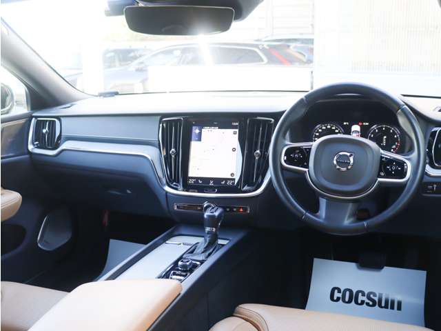 ボルボ Ｖ６０ Ｔ５　インスクリプション R1年 (関東) 99